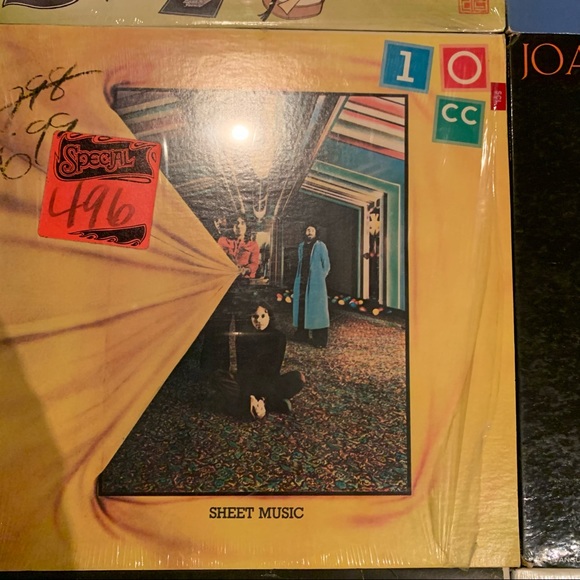 Vinyl Records Albums 5/25$ - Picture 5 of 6